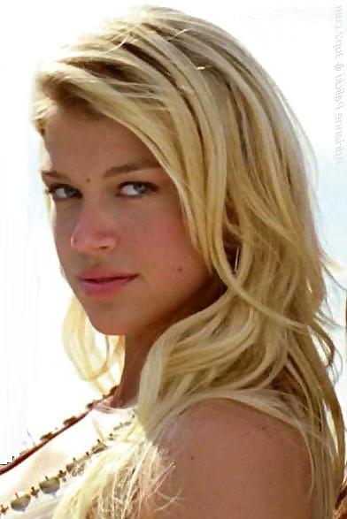 25P Adrianne Palicki collection