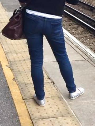 8P Candid babes 230714