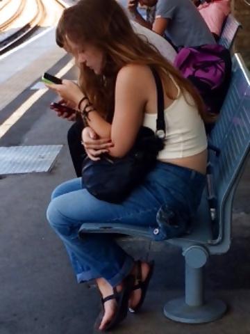8P Candid babes 230714