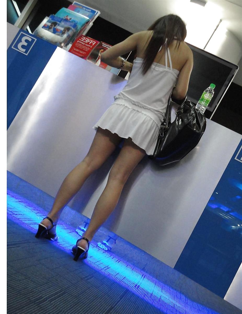 25P CANDID AND SPY PICS