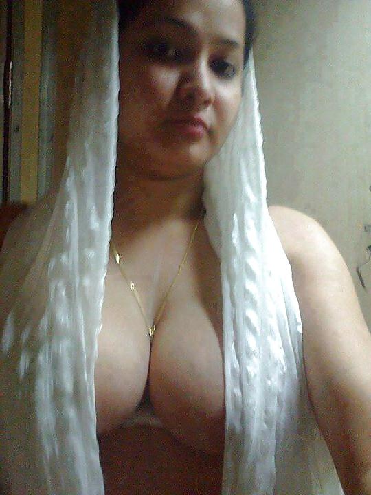 9P Big Boobs 