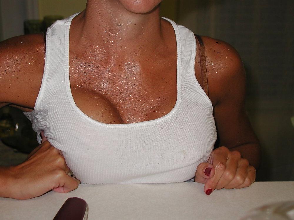 25P Sexy Mature found on Picasa Web Albums