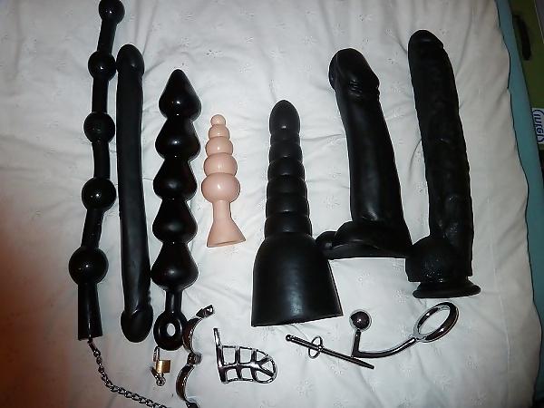 25P Different dildos  and strap on 