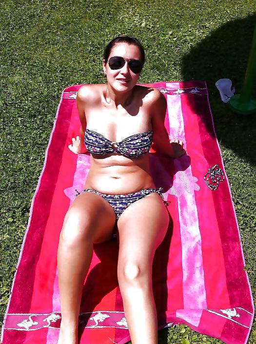 25P Milfs big ass bikini 2014