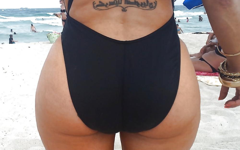 25P Milfs big ass bikini 2014