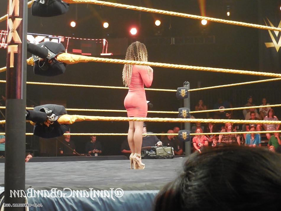 25P JoJo Offerman Ass 