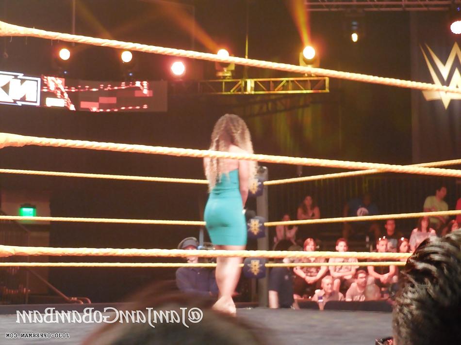25P JoJo Offerman Ass 