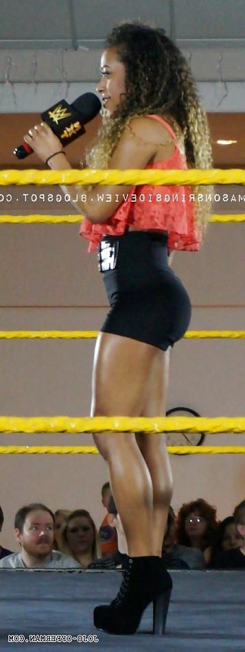 25P JoJo Offerman Ass 