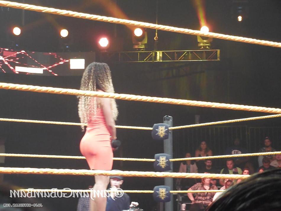 25P JoJo Offerman Ass 