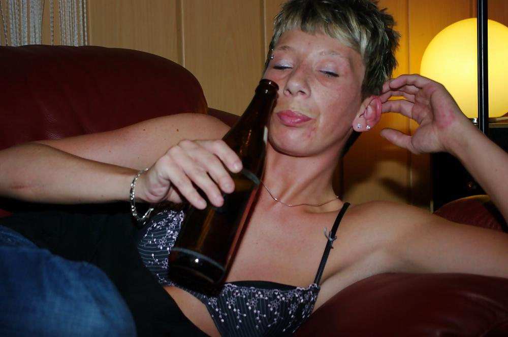 25P German alcohol party jeans titts