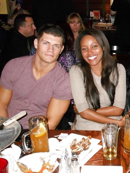 25P Brandi Runnels (Reed) aka Eden Stiles - WWE Diva collection