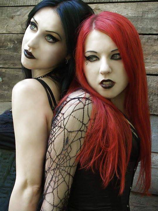 25P Hot Goth and Emo girls (7)