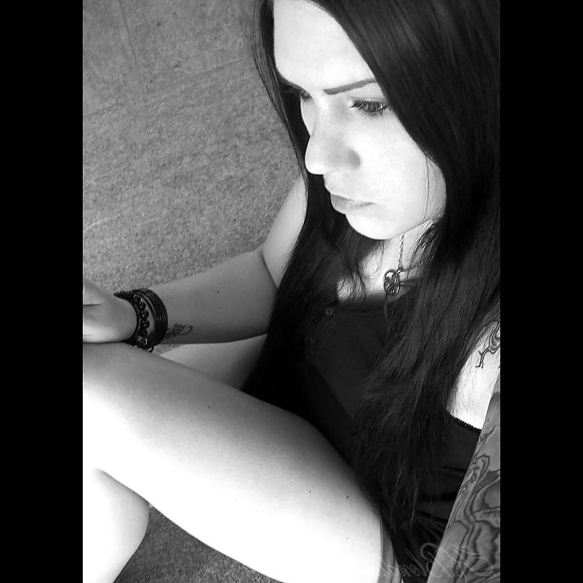 25P Hot Goth and Emo girls (7)