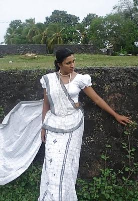 25P Sri lanka Sexy photos