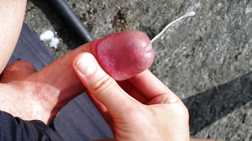 25P My Thick White Starring Flying Cumshots!