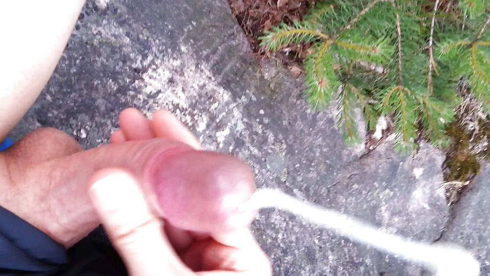 25P My Thick White Starring Flying Cumshots!
