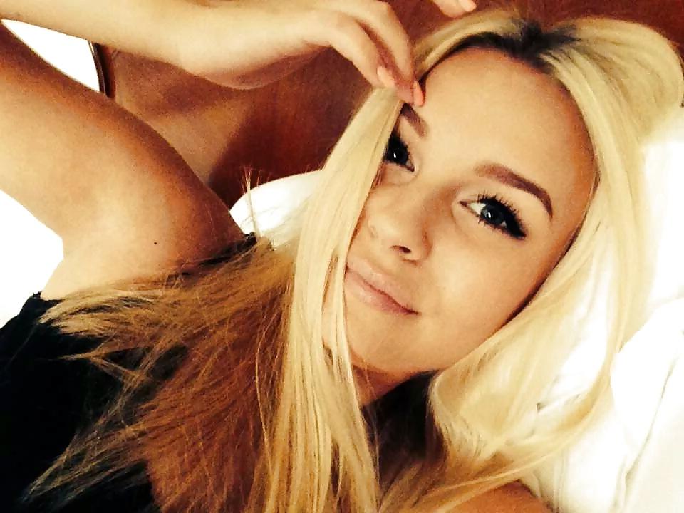 13P Dagi Bee sexy german Youtuberin