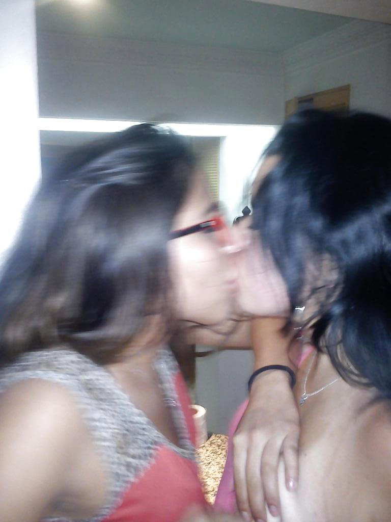25P Berenice Esposa Mexicana Swinger y Lesbiana