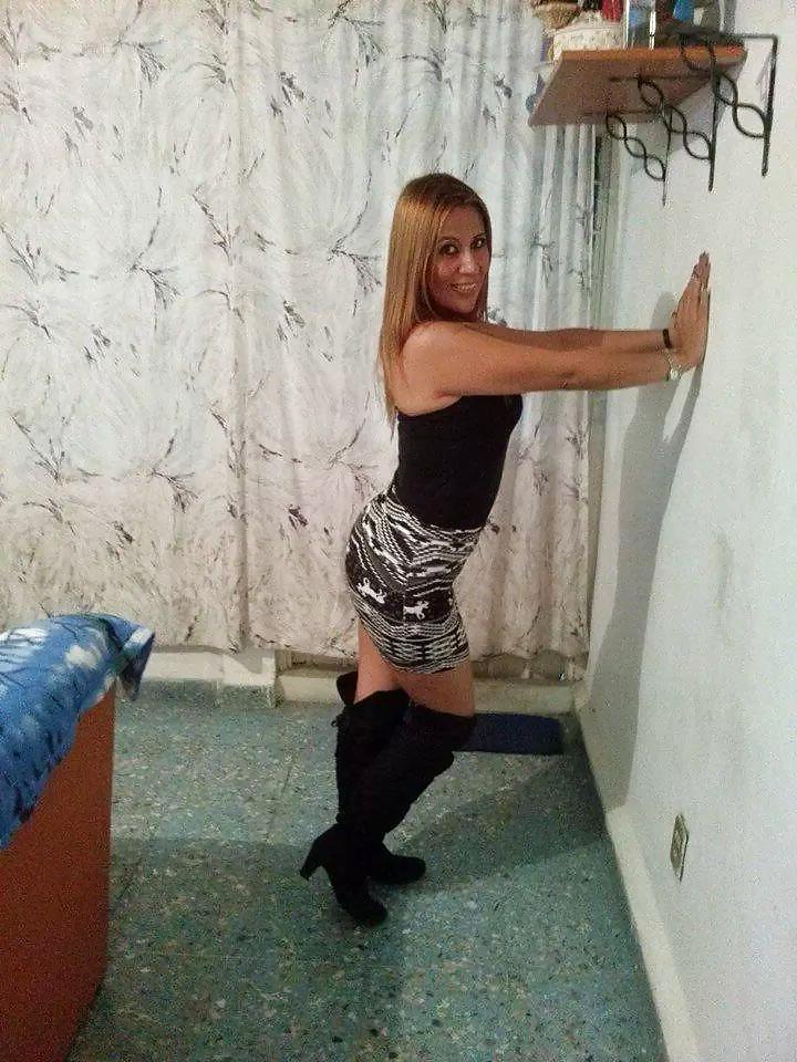 25P Berenice Esposa Mexicana Swinger y Lesbiana
