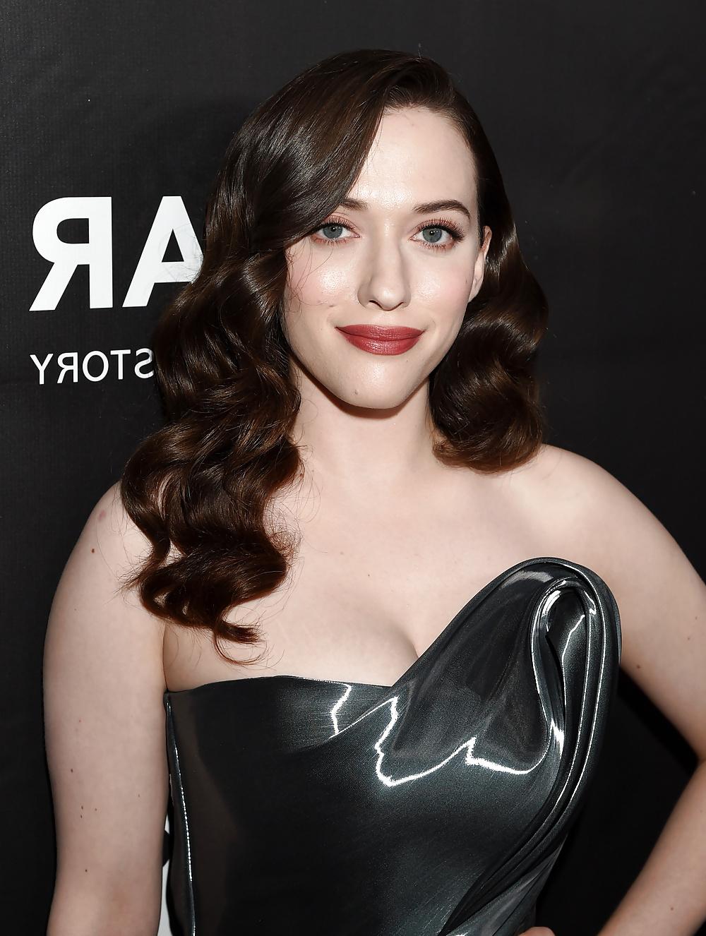 7P Kat Dennings big boobs