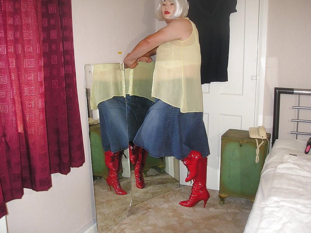 22P Red Boots With New Skirt