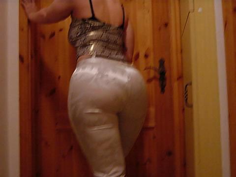 23P Big Booty Phat Ass Amateur