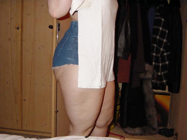 23P Big Booty Phat Ass Amateur