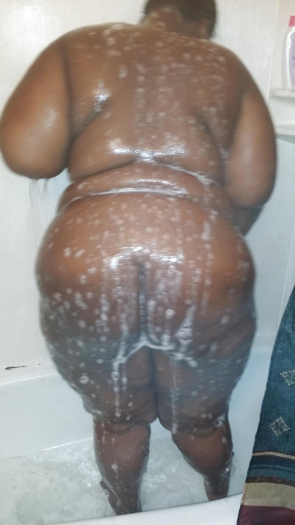 12P Big ol ass booty