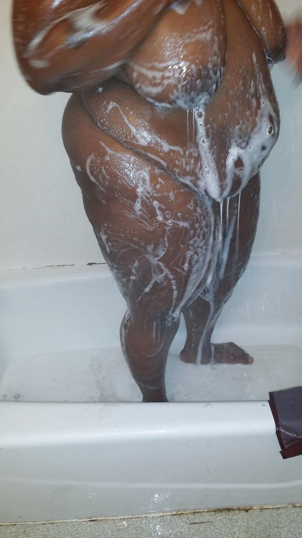 12P Big ol ass booty
