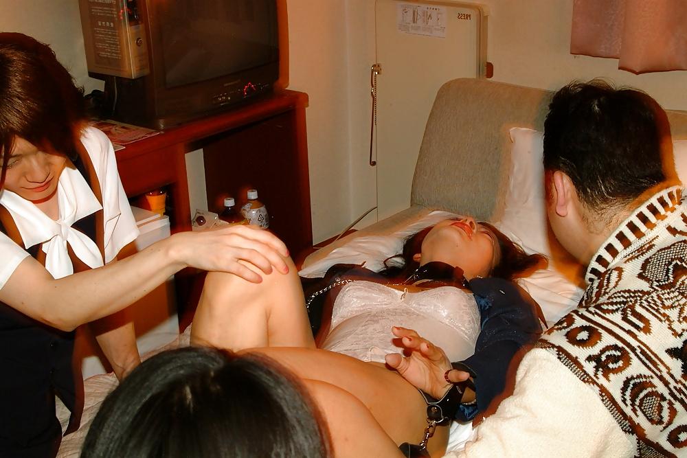 5P Crossdresser sexual orgy