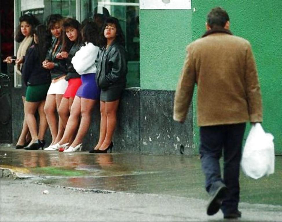 25P Street prostitutes. Lovely street meats