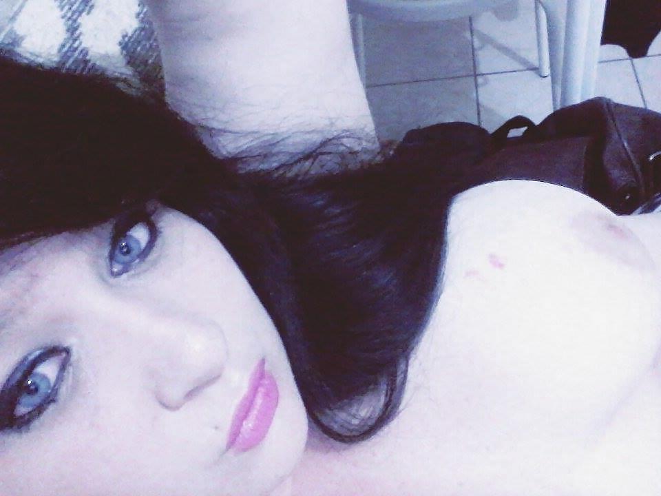 8P Big boobs