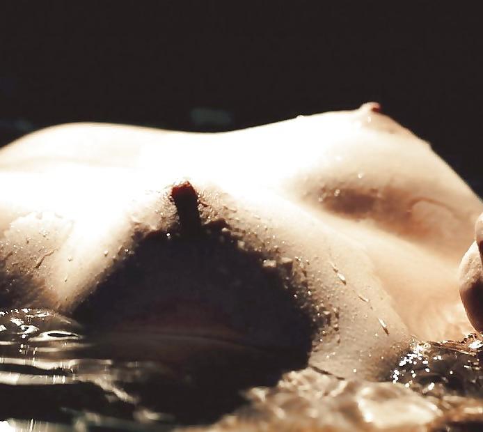 25P Erotic Nipples - Session 1