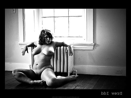 25P Erotic nudes in Black & White 2