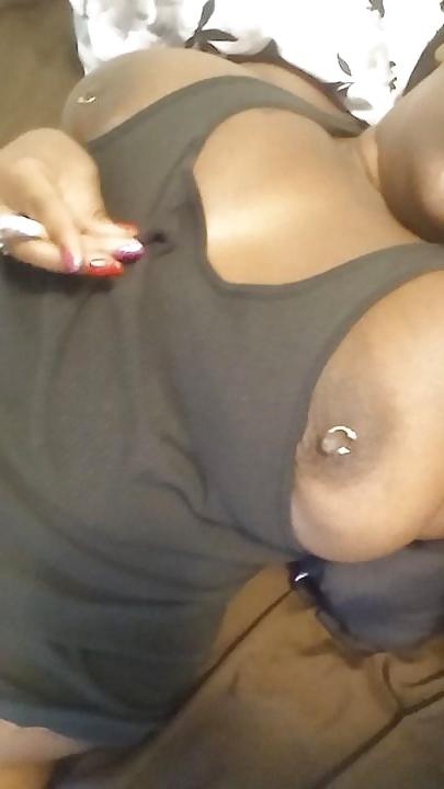 25P Cocoa Moe(Big Pierced Tits)