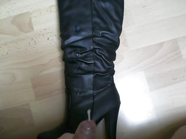 19P Cum on black boots