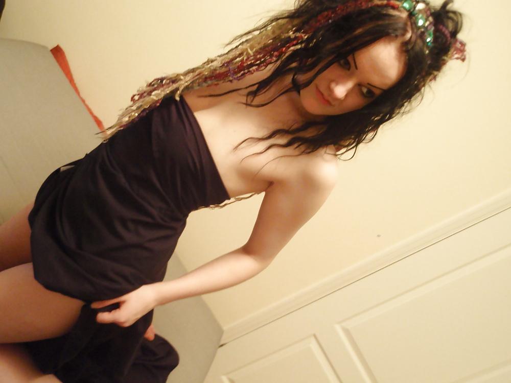 25P Amazing Emo Punk girl