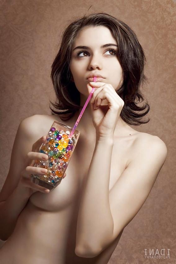18P Sexy Erotic Pictures