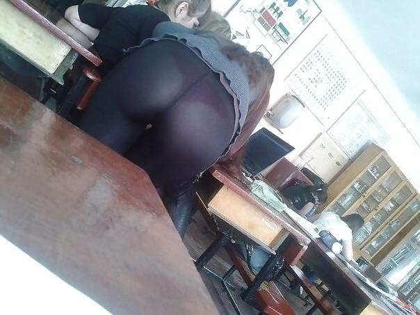 20P Panties under Leggins and Stockings 