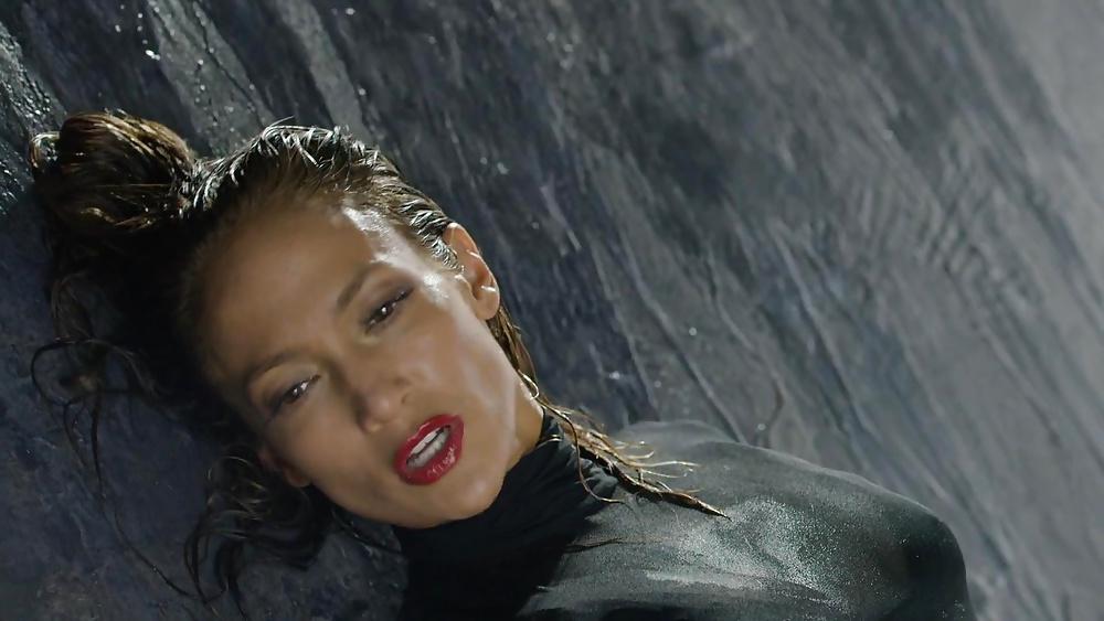 25P Jennifer Lopez - Booty ft. Iggy Azalea