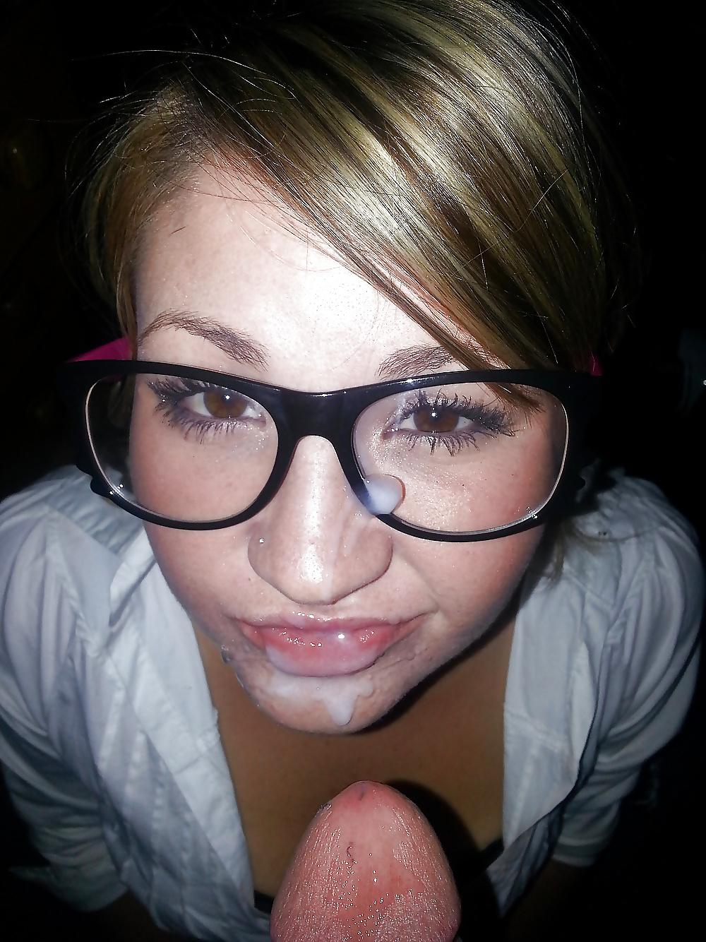 25P CUM ON HER FACE