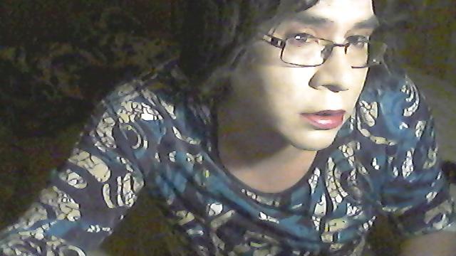 25P More crossdressing pics