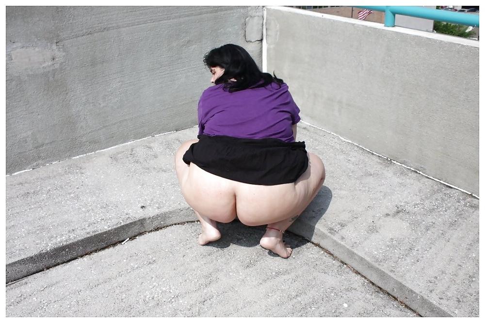 25P Aalina, une booty mature