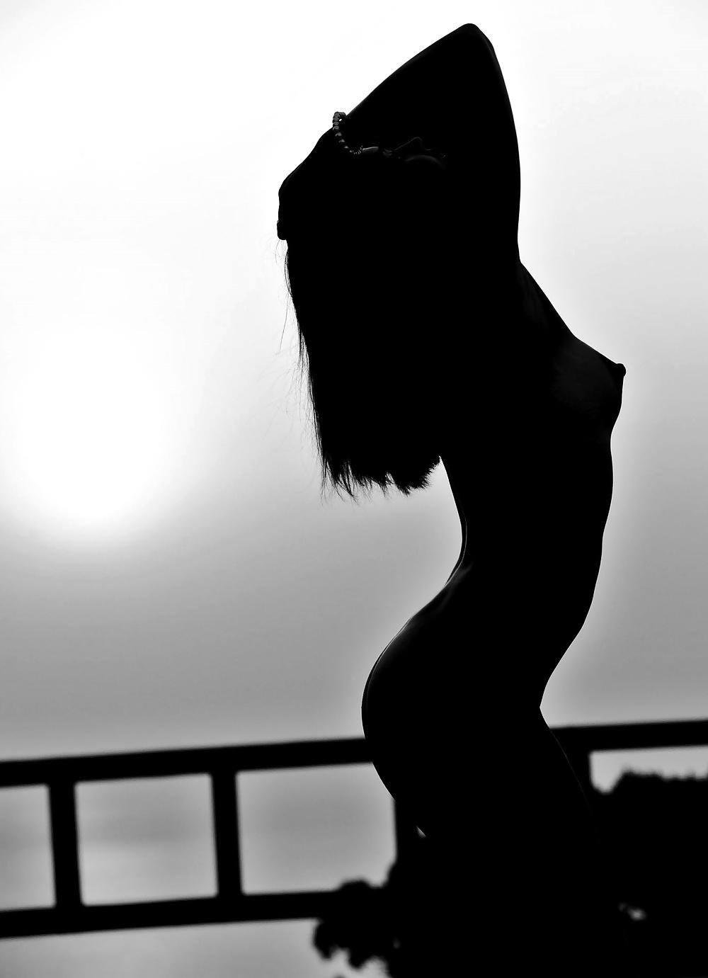 25P Erotic in Black and White - Session 5