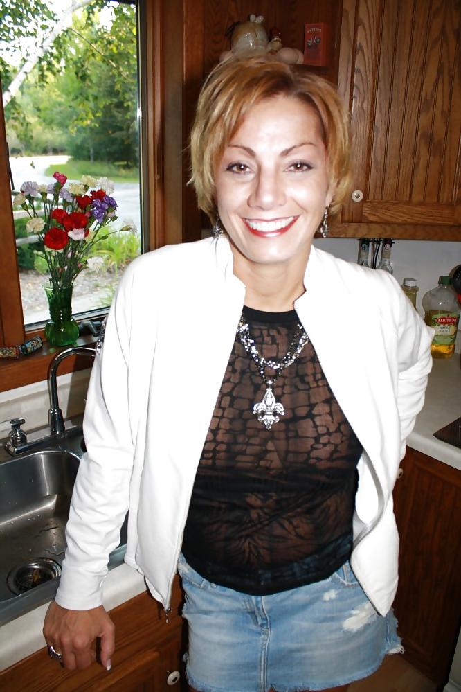 25P Mature hot mom 2