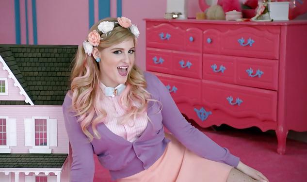 9P Meghan Trainor Fakes