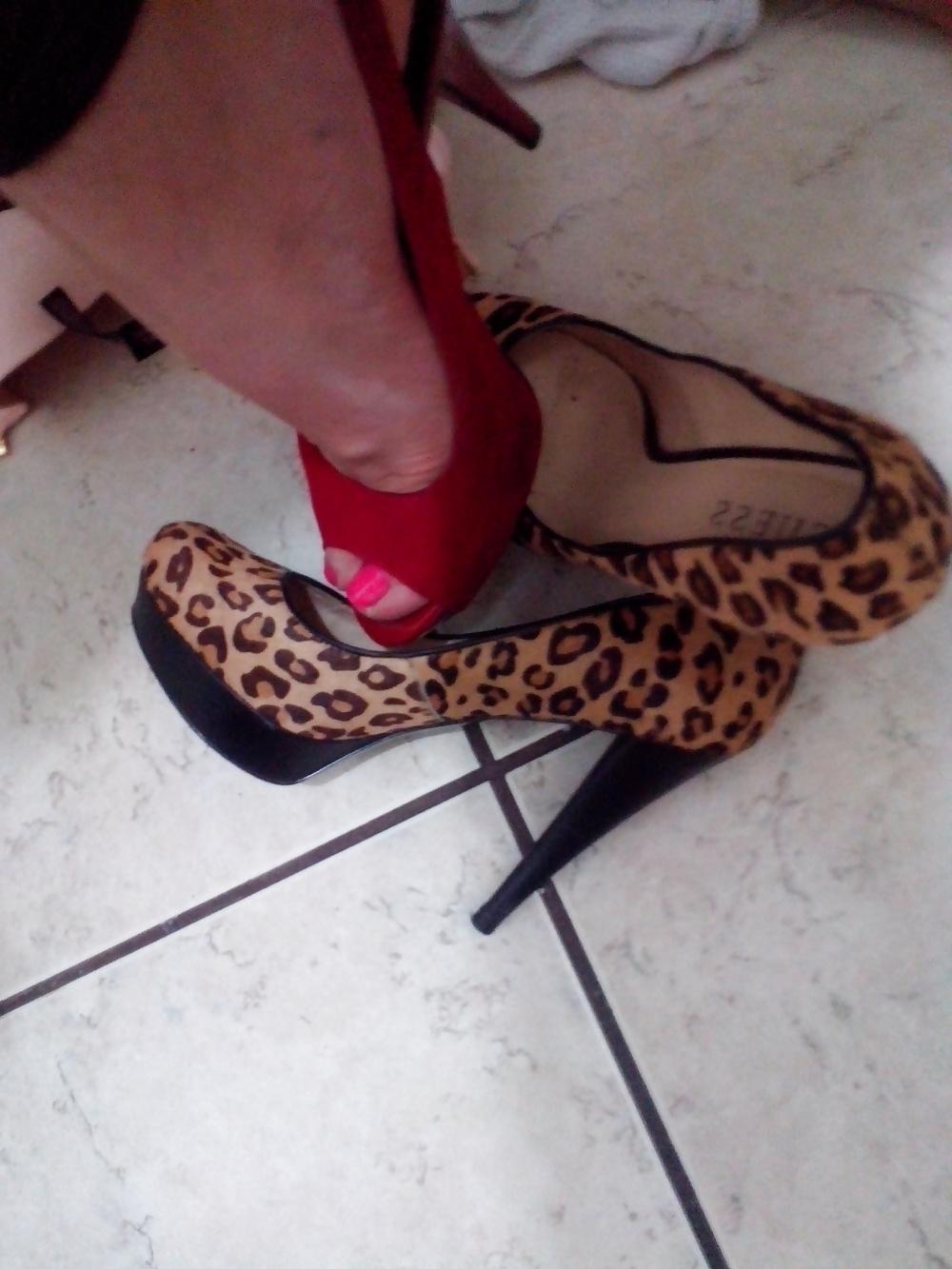 24P Sissy crossdressing fun