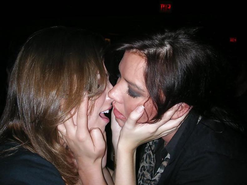25P Anna Kendrick Leaked pics