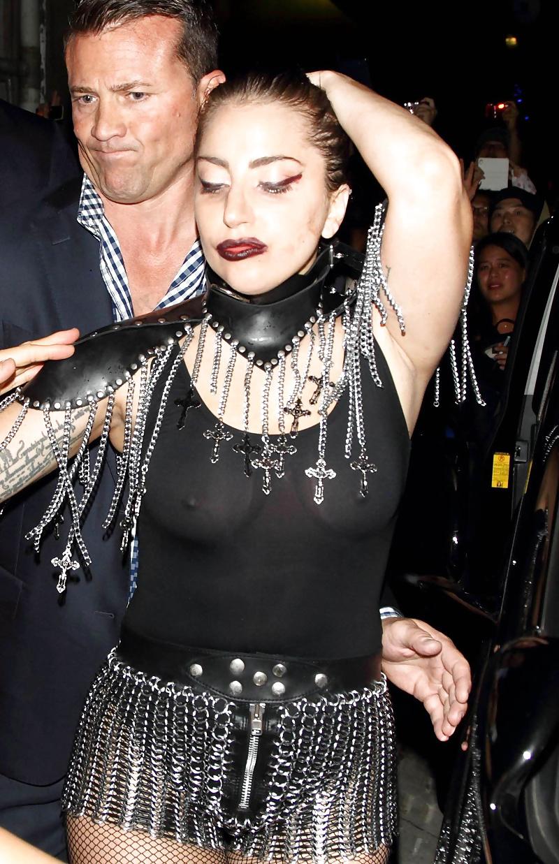 25P Celebs oops 53