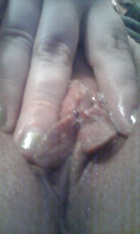 20P GROSSE TITTEN UND RUNDER ARSCH MIT EINGEWROSSENER NASSEN PUSSY (29)